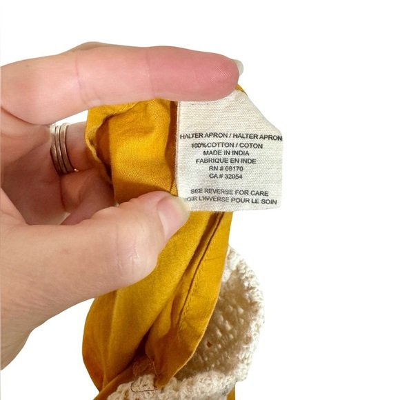 Anthropologie Made-To-Entertain Crochet Halter Apron ASO Taylor Swift - Picture 7 of 9
